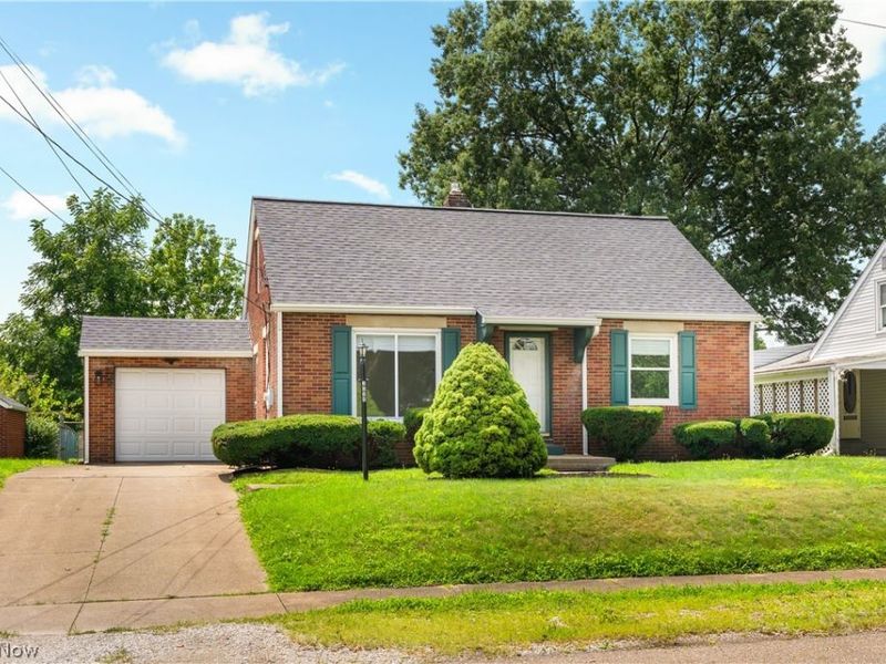 3008 Helen Place NW, Canton, OH 44708 Photo 2