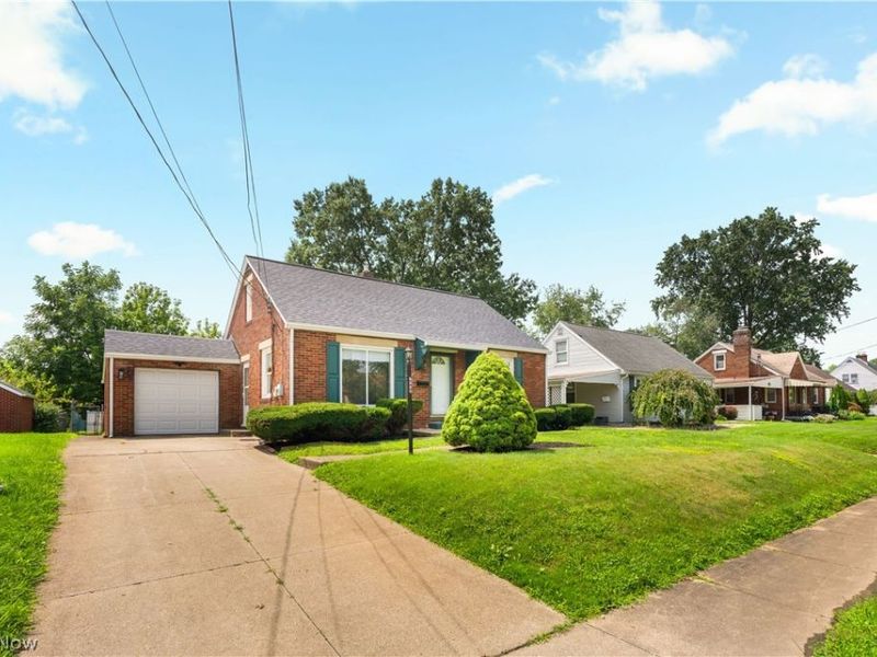 3008 Helen Place NW, Canton, OH 44708 Photo 4
