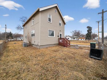4554 N 16Th Street, Omaha, NE 68110