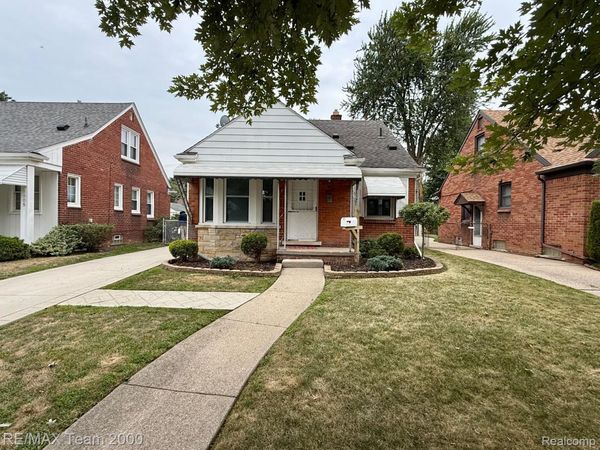 1013 Mayburn Street , Dearborn, Mi 48128