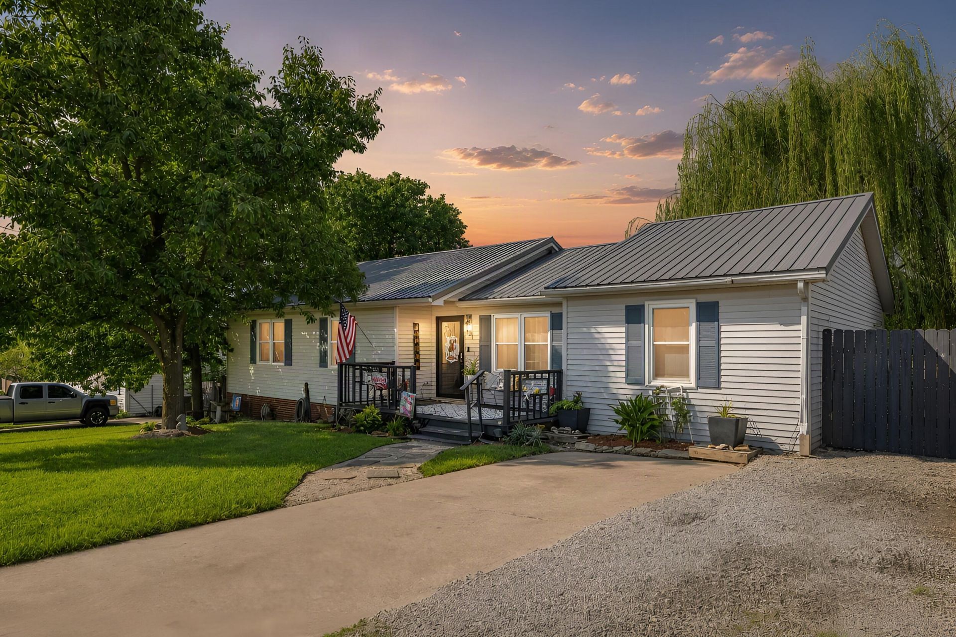 208 Castle Boulevard, Paris, KY 40361 Main Photo