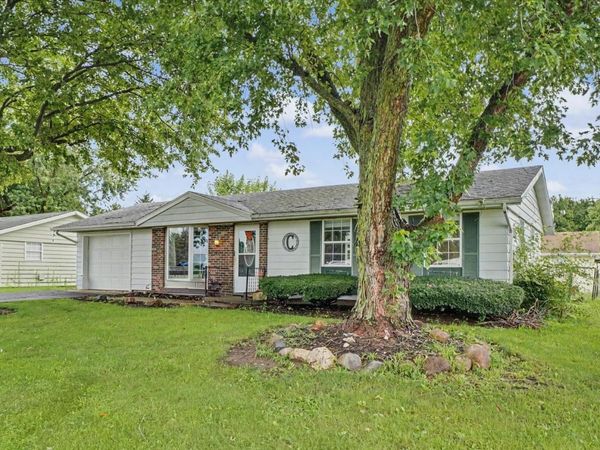 926 S 6th Avenue , Hoopeston, IL 60942
