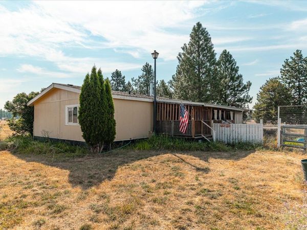 503 W Bridges Rd, Deer Park, WA 99006