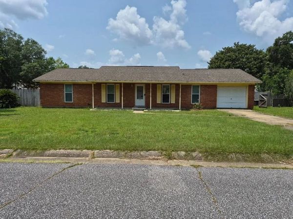 4505 Creekmore Street , Other Florida, FL 32505