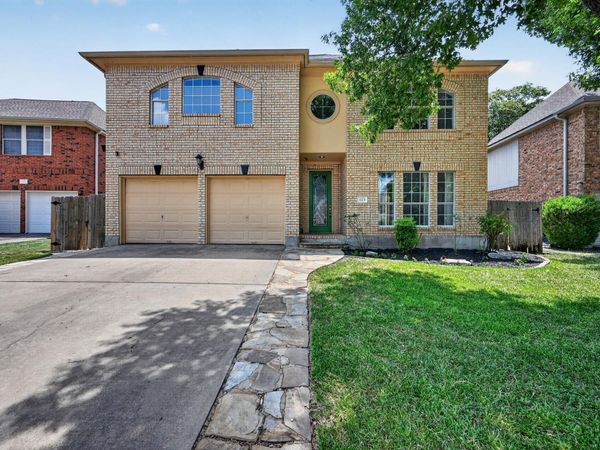 1123 Oaklands DR, Round Rock, TX 78681