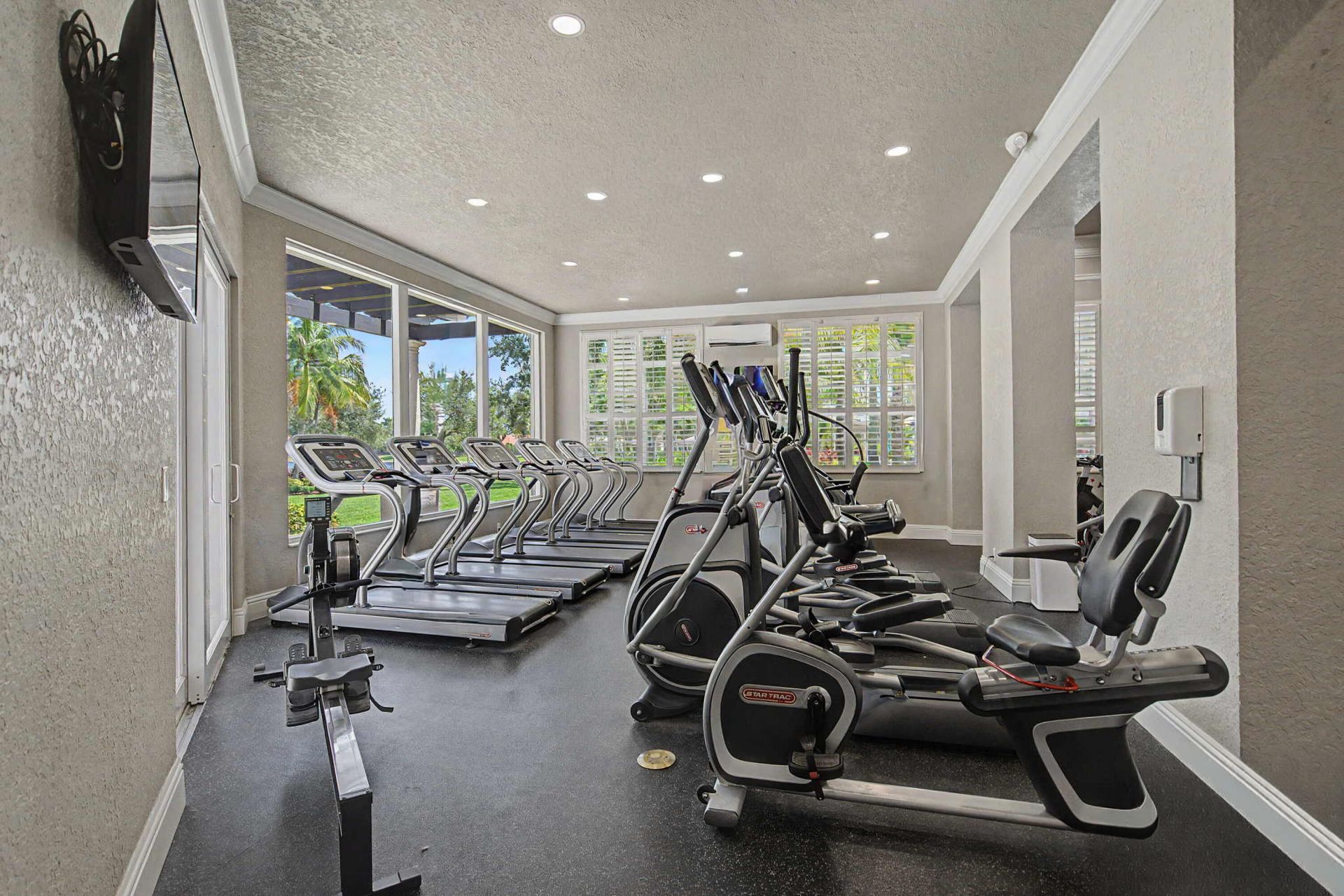 6272 NW 108th Way, Parkland, FL 33076 Photo