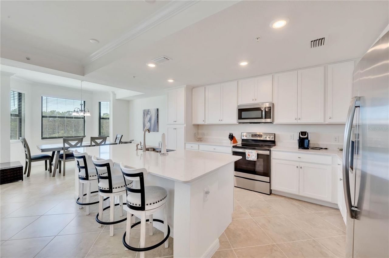 17510 Gawthrop Drive , Unit 203, Lakewood Ranch, FL 34211 Photo