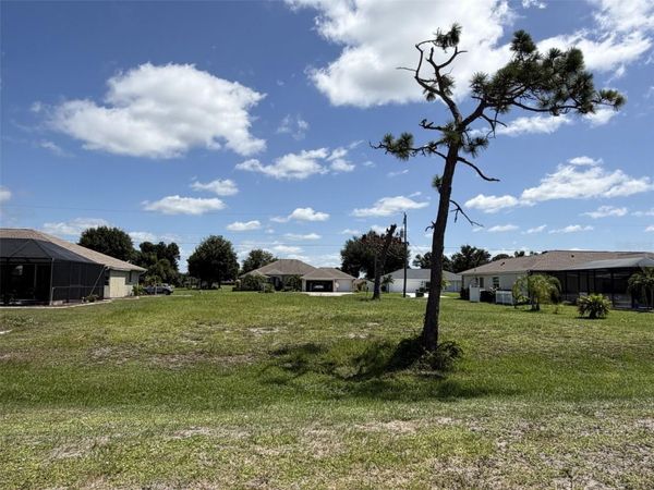 25 PINEHURST COURT , ROTONDA WEST, FL 33947