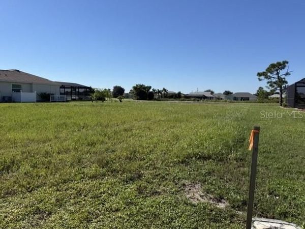 25 PINEHURST COURT, ROTONDA WEST, FL 33947