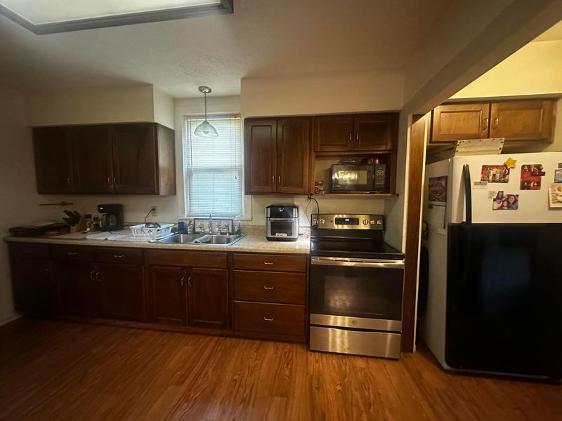 500 E Warren Street , Bucyrus, OH 44820 Photo 4