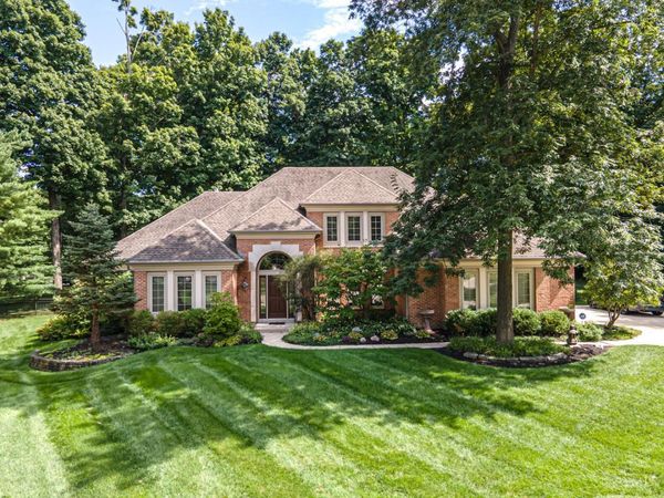 2400 Gatesland Court, Miami Twp, OH 45459