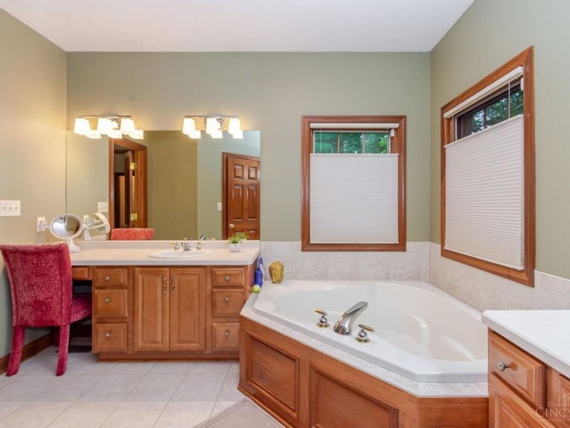 2400 Gatesland Court, Miami Township, OH 45459 Photo 27
