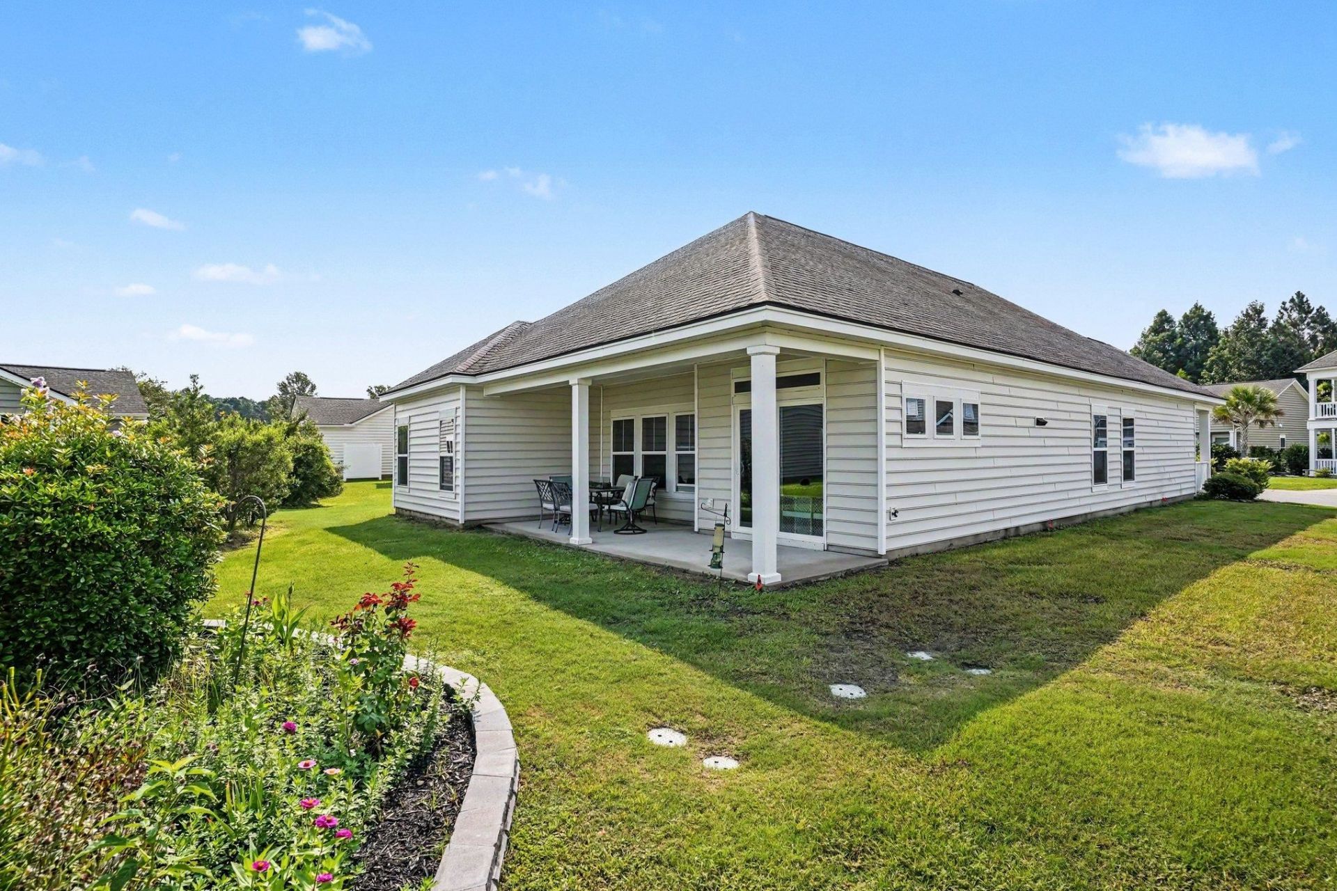 4467 Girvan Dr. Photo 33