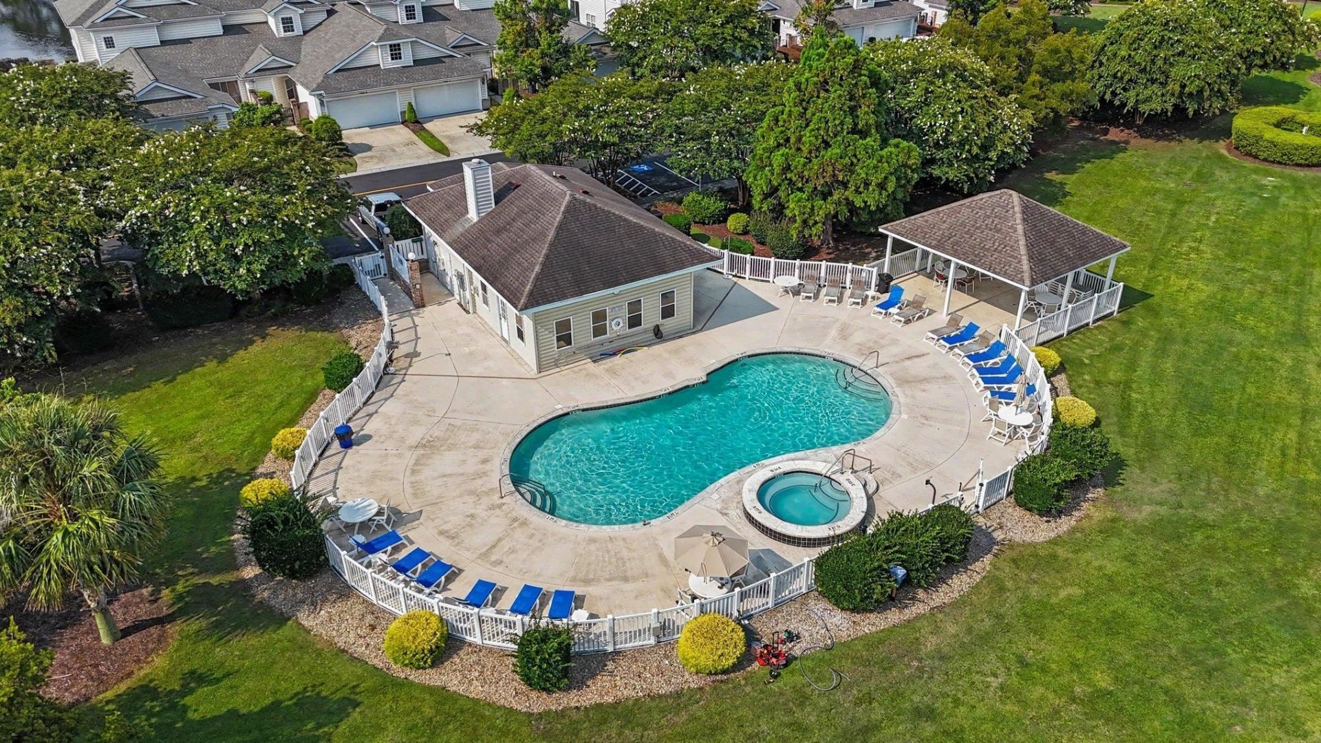 4467 Girvan Dr. Photo 39