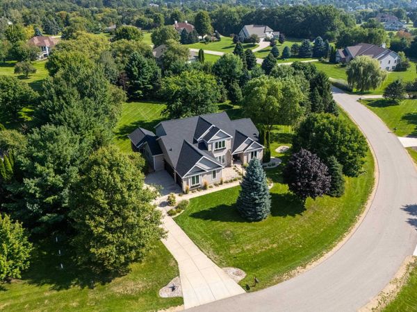 7744 Pamela Circle, Verona, WI 53593