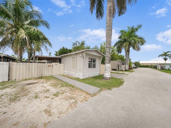 451 SE 8TH st lot 56 , Homestead, FL 33030