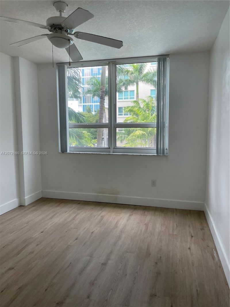 2000 N Bayshore Dr , Unit 205, Miami, FL 33137 Photo