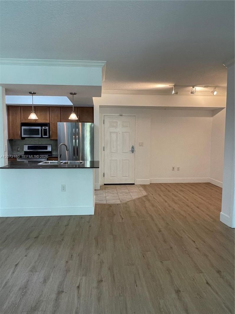 2000 N Bayshore Dr , Unit 205, Miami, FL 33137 Photo