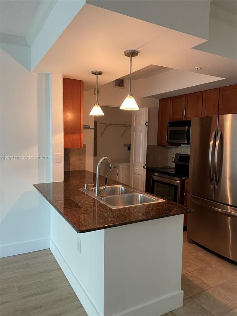 2000 N Bayshore Dr , Unit 205, Miami, FL 33137 Photo