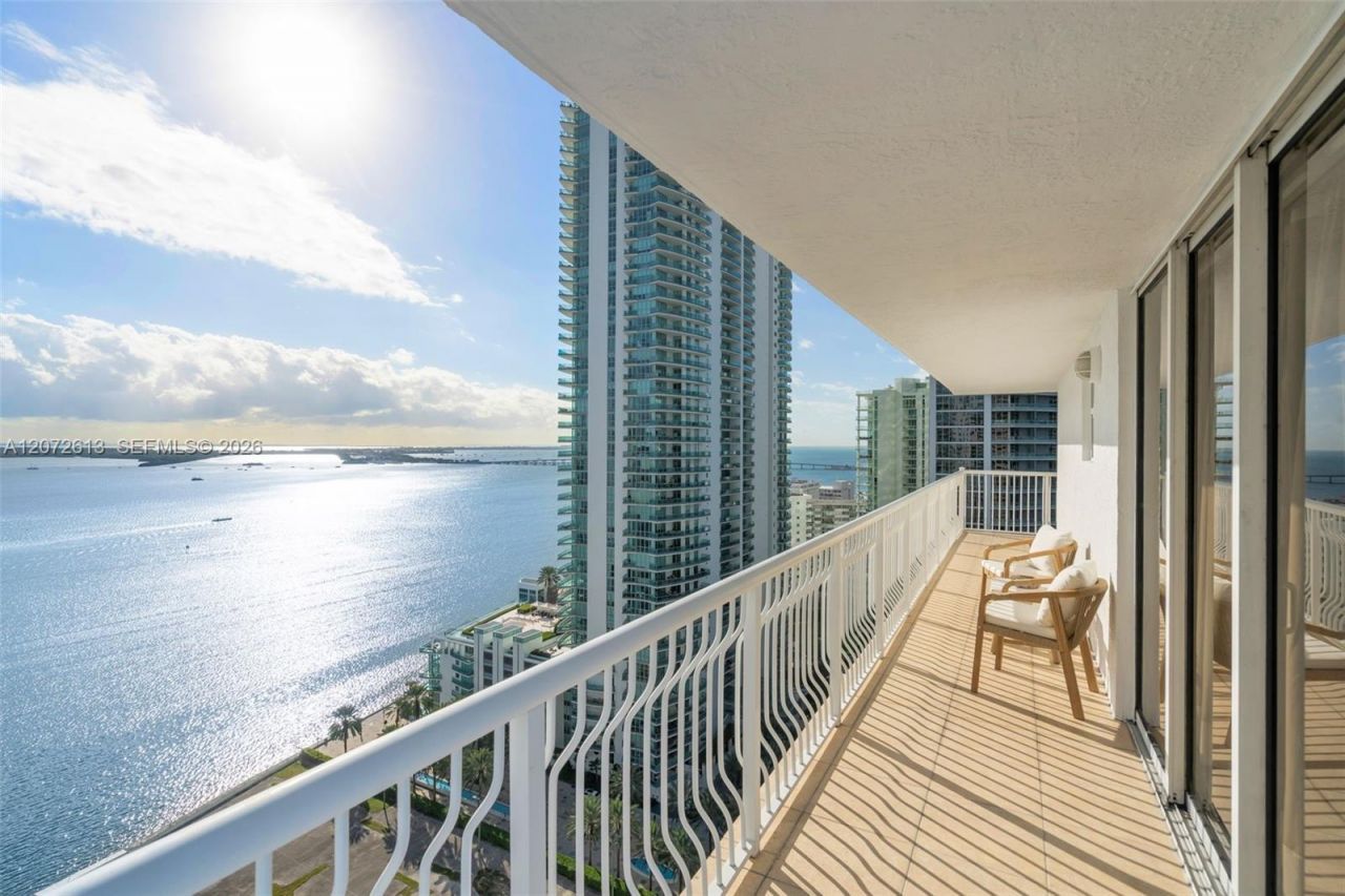 1200 Brickell Bay Dr , Unit 2501, Miami, FL 33131 Photo