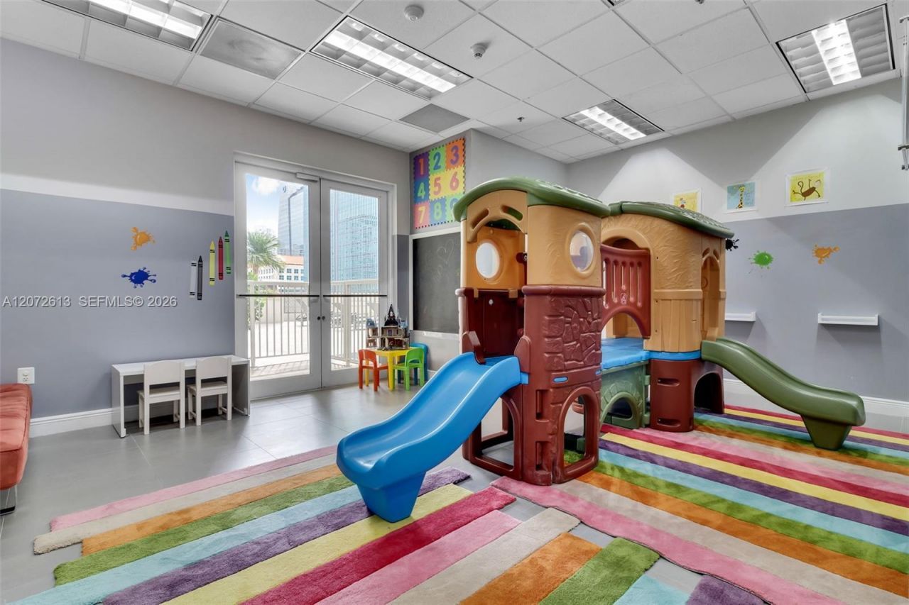 1200 Brickell Bay Dr , Unit 2501, Miami, FL 33131 Photo