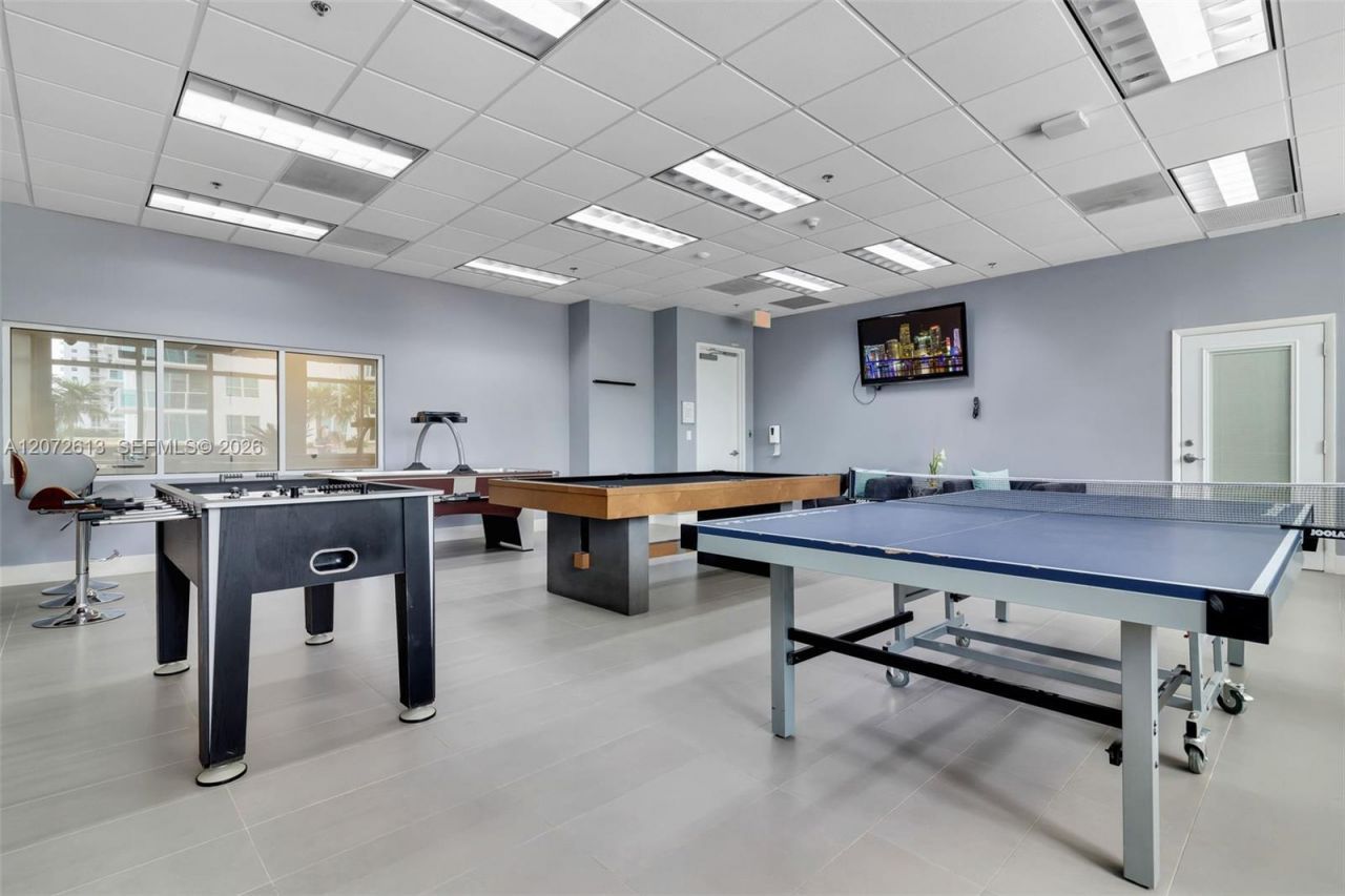 1200 Brickell Bay Dr , Unit 2501, Miami, FL 33131 Photo
