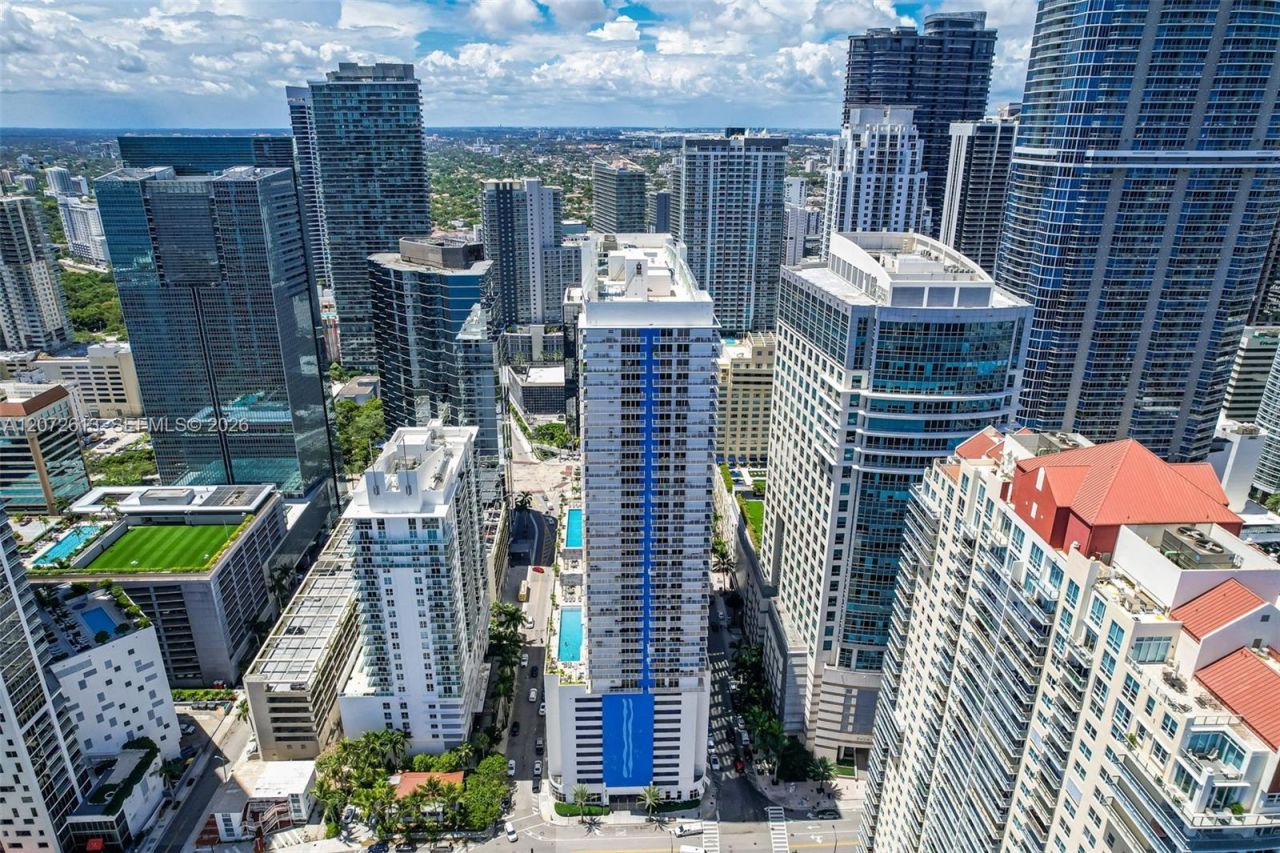 1200 Brickell Bay Dr , Unit 2501, Miami, FL 33131 Photo