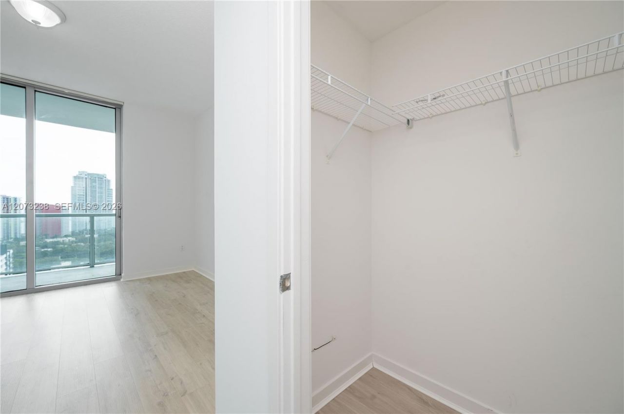 79 SW 12th St , Unit 2602-S, Miami, FL 33130 Photo