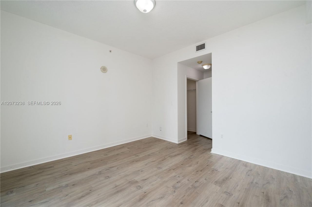 79 SW 12th St , Unit 2602-S, Miami, FL 33130 Photo