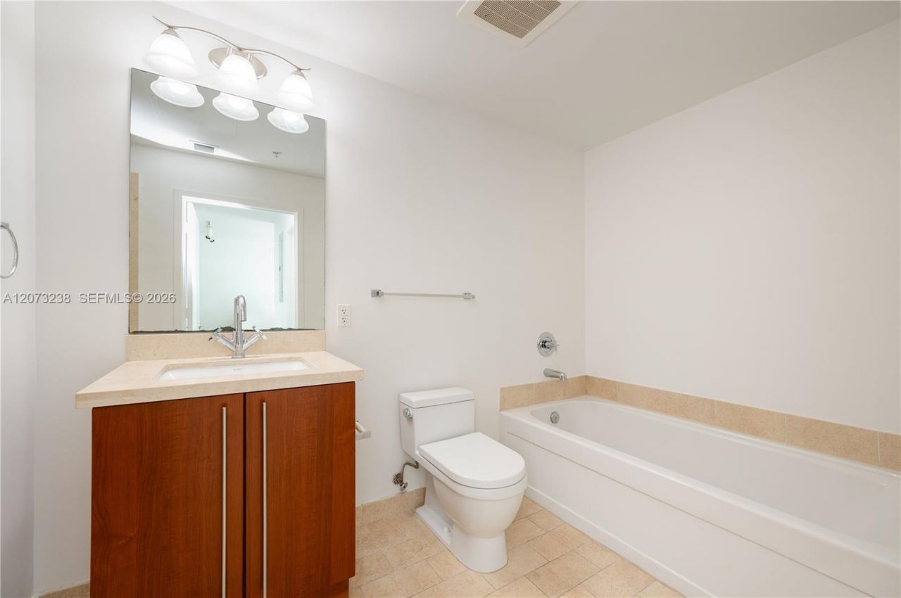 79 SW 12th St , Unit 2602-S, Miami, FL 33130 Photo