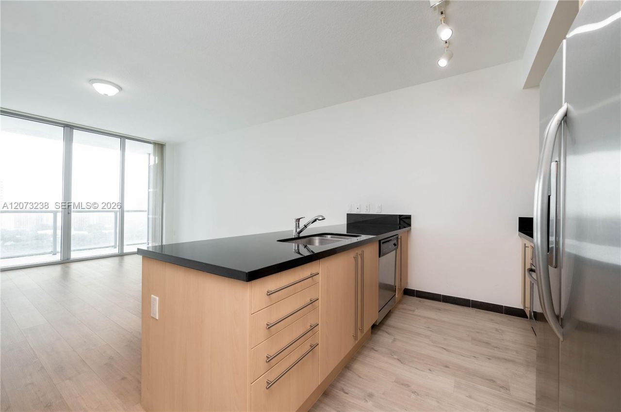 79 SW 12th St , Unit 2602-S, Miami, FL 33130 Photo