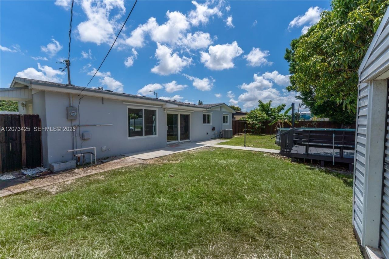 20440 NW 20th Ct , Miami Gardens, FL 33056 Photo