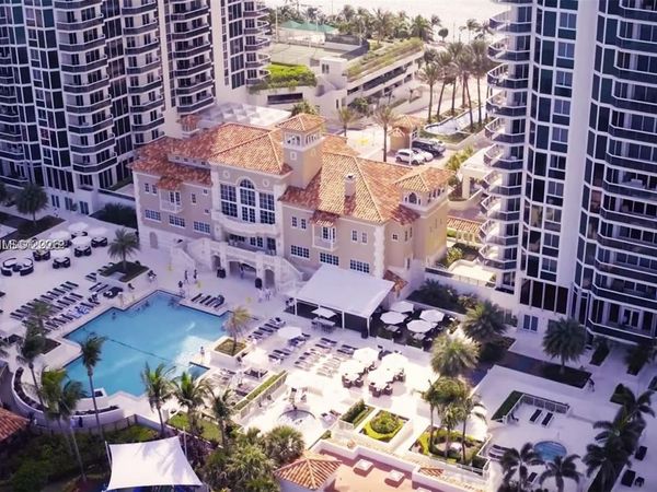 4779 Collins Ave , Unit 3708, Miami Beach, FL 33140