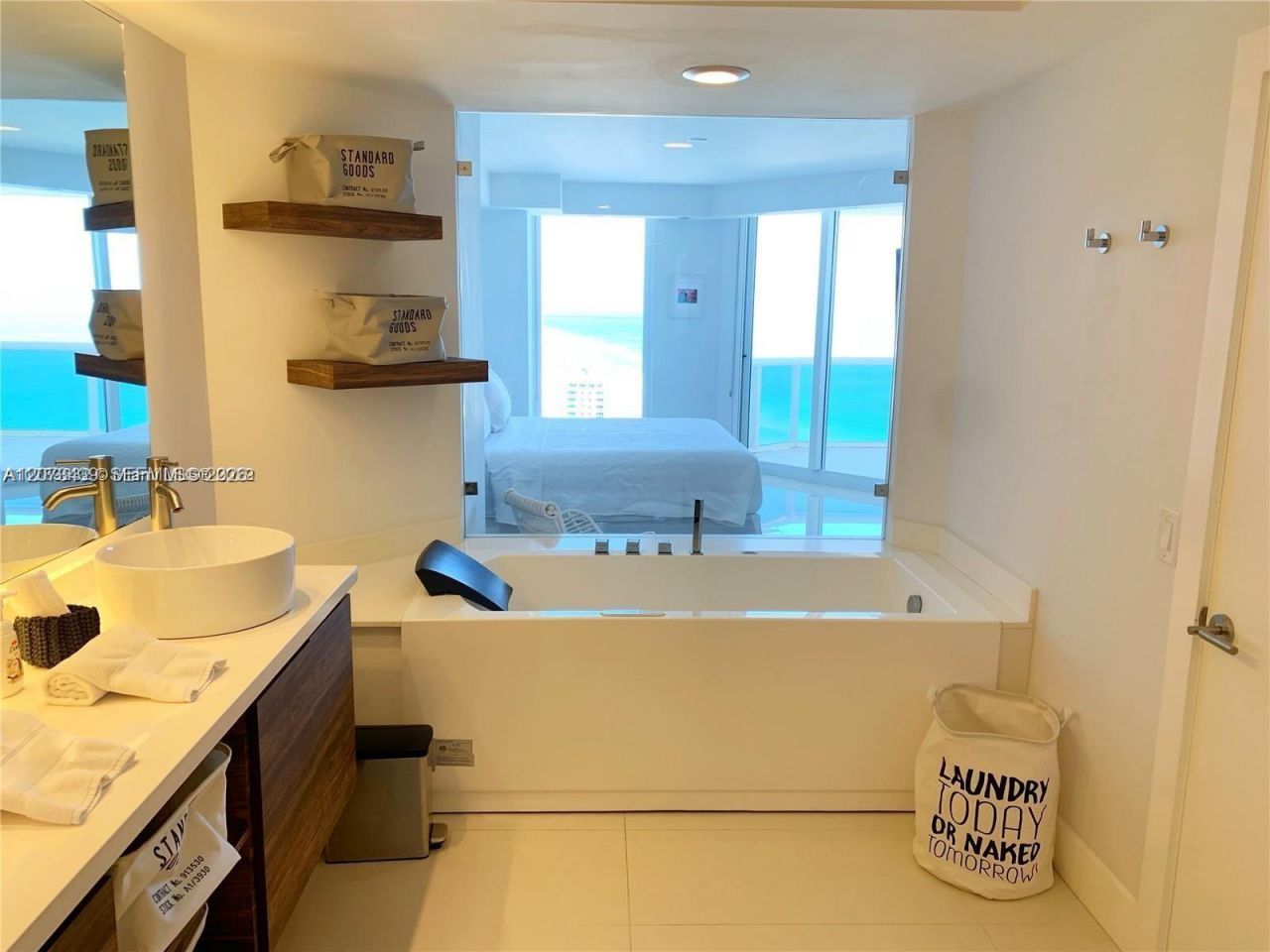 4779 Collins Ave , Unit 3708, Miami Beach, FL 33140 Photo