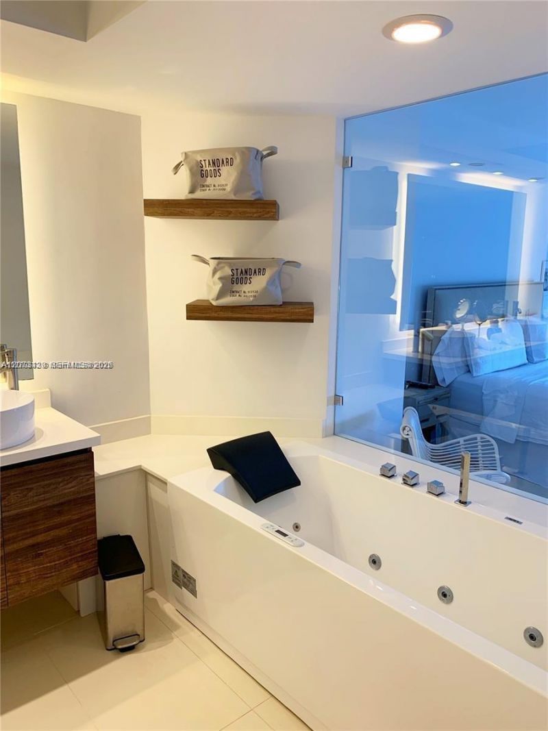 4779 Collins Ave , Unit 3708, Miami Beach, FL 33140 Photo