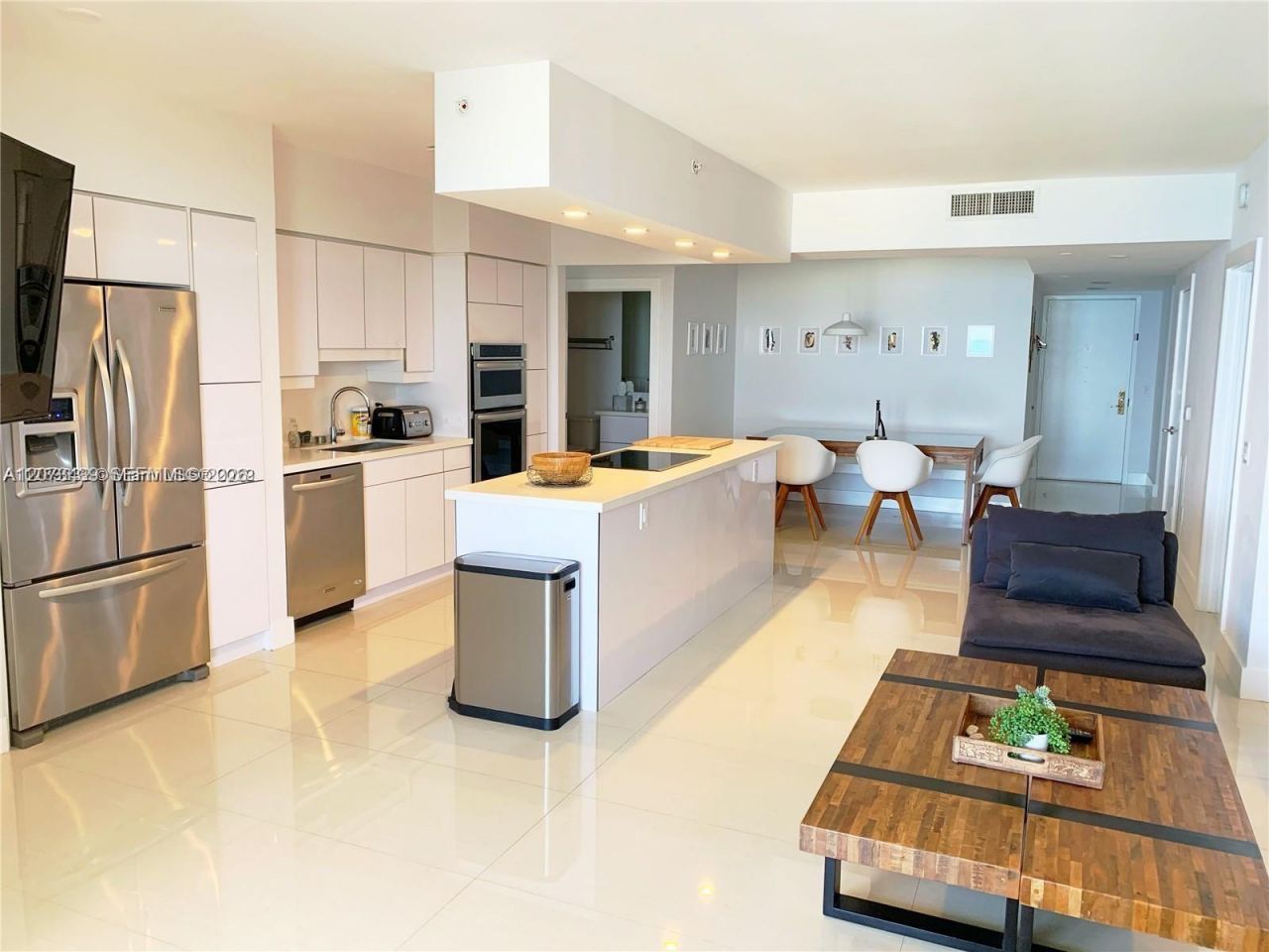 4779 Collins Ave , Unit 3708, Miami Beach, FL 33140 Photo