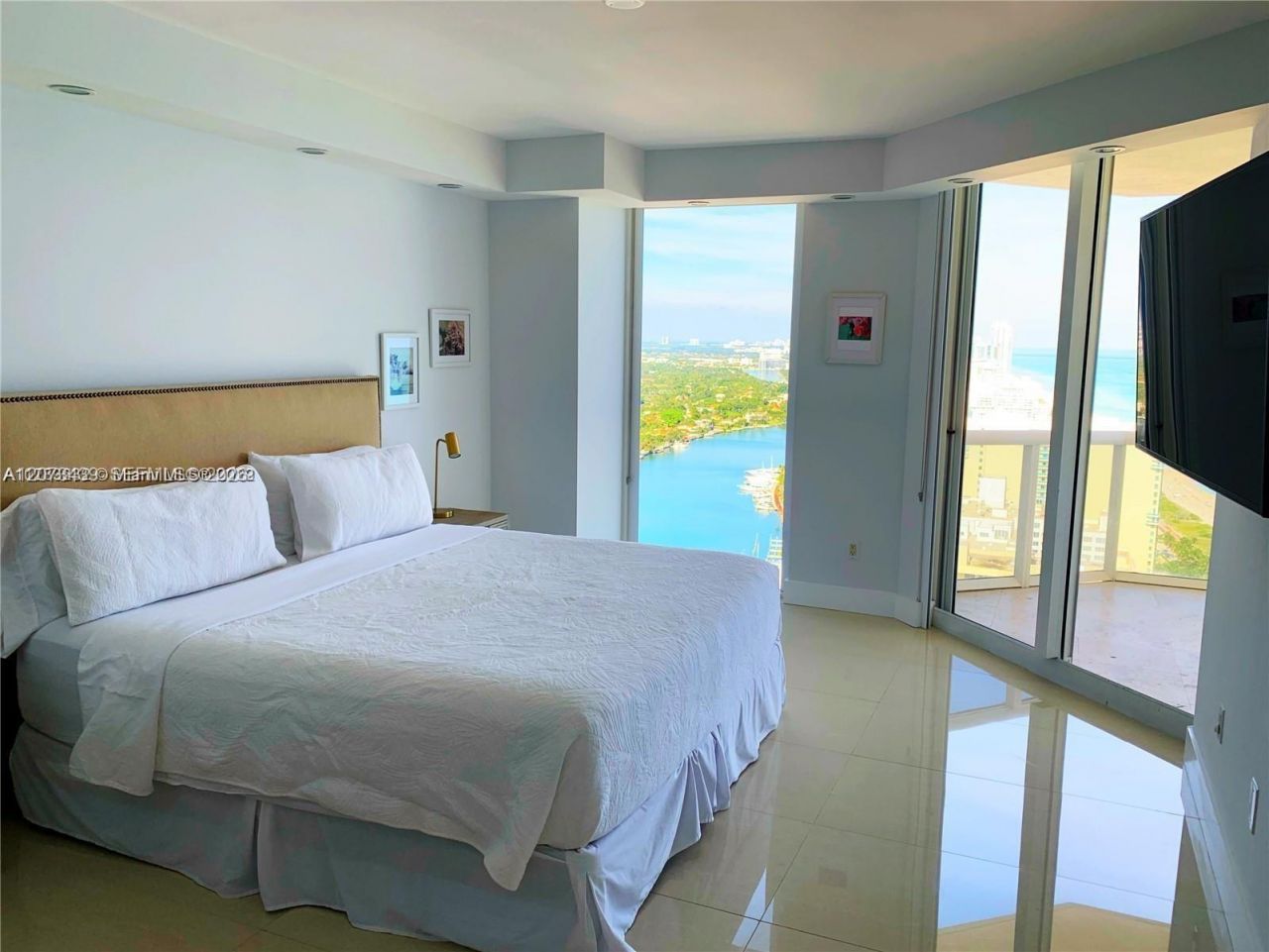 4779 Collins Ave , Unit 3708, Miami Beach, FL 33140 Photo