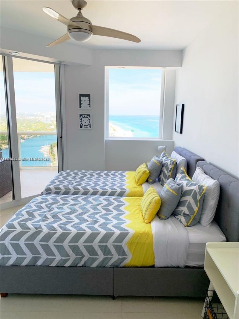 4779 Collins Ave , Unit 3708, Miami Beach, FL 33140 Photo