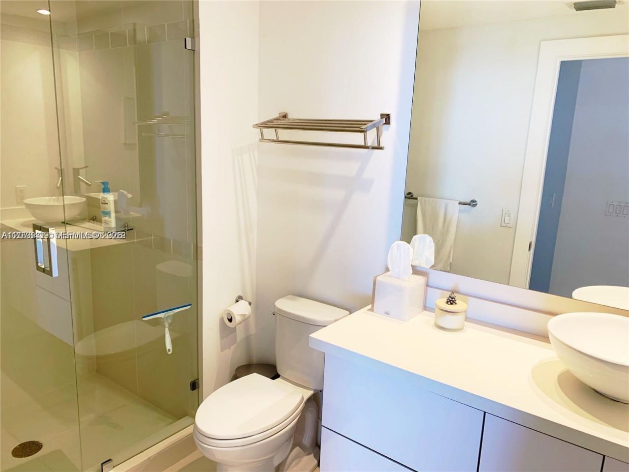 4779 Collins Ave , Unit 3708, Miami Beach, FL 33140 Photo
