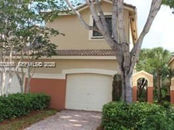 3839 Pond Apple Dr, Unit 6, Weston, FL 33332