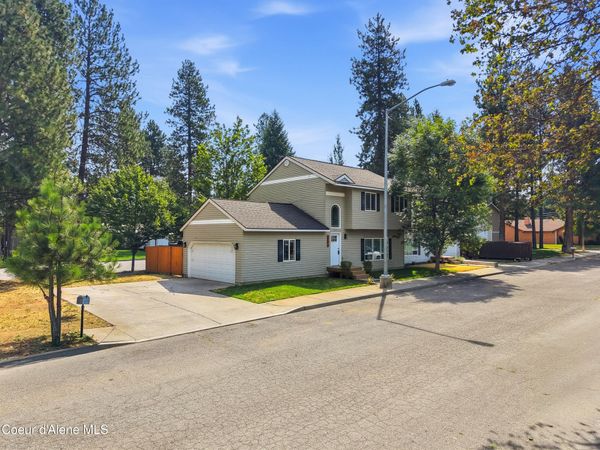 3208 N 9th St, Coeur d'Alene, ID 83815