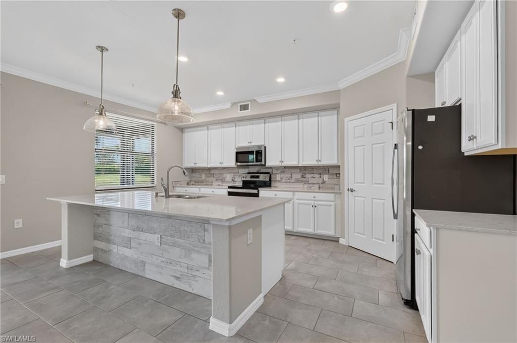 12047 Hawthorn Lake Dr , Unit 102, Fort Myers, FL 33913 Photo