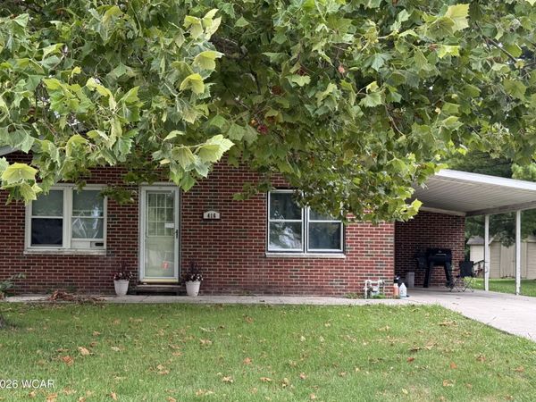 416 Erie Street, Wapakoneta, OH 45895
