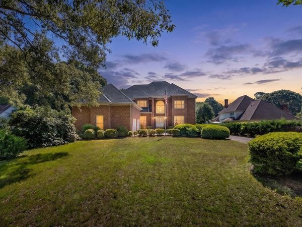 1711 Tyndall Point Road , Gloucester Point, VA 23062