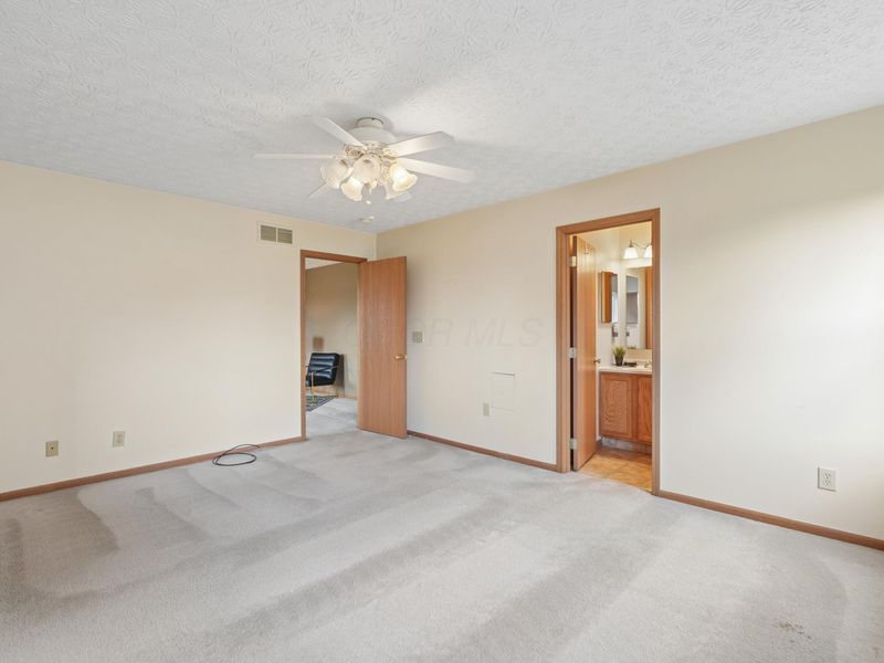 1977 Ashburn Drive, Delaware, OH 43015 Photo 16