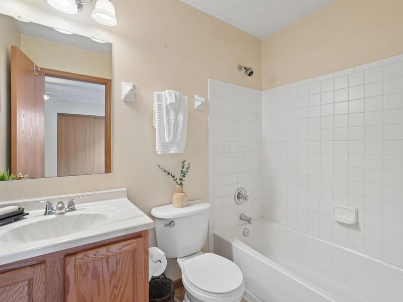 1977 Ashburn Drive, Delaware, OH 43015 Photo 18