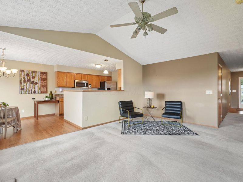 1977 Ashburn Drive, Delaware, OH 43015 Photo 6
