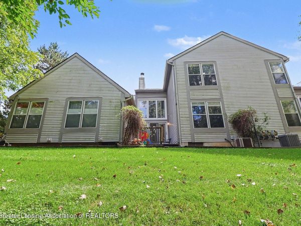 1917 Lourdes Court, Lansing, MI 48910