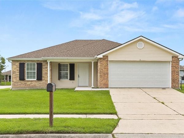 105 CLIFFORD CT Street, Westwego, LA 70094