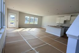 114 Shoemaker Street photo 4